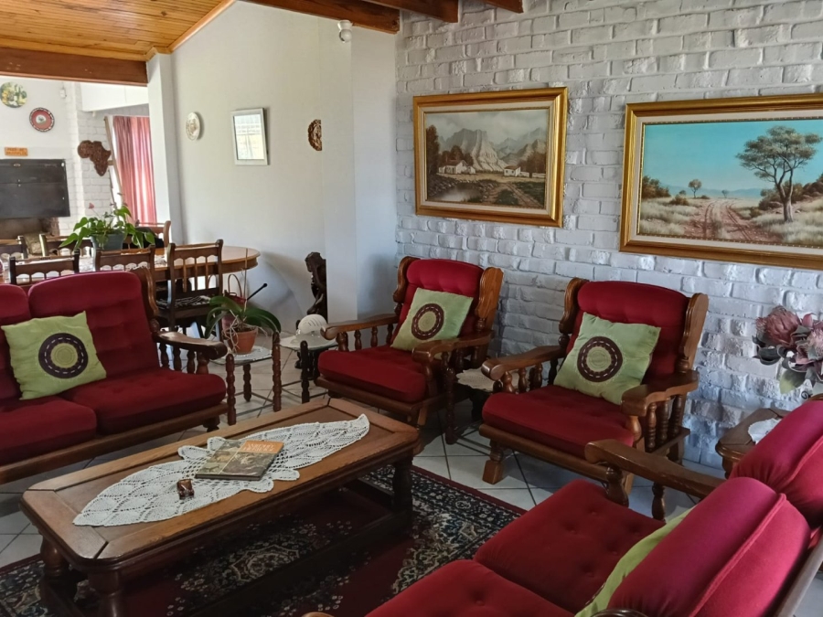 3 Bedroom Property for Sale in Wavecrest Eastern Cape
